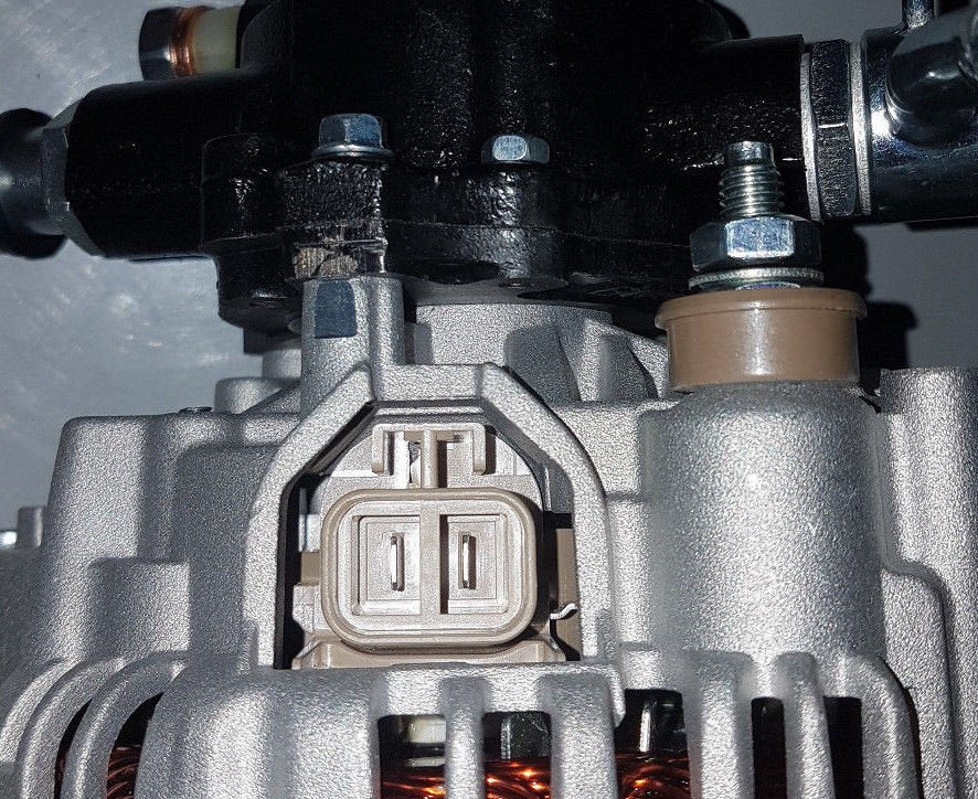 ALTERNATORE MITSUBISHI L200/ PAJERO II 2.5TD (COD. MOTORE: 4D56) - Autoricambi4x4