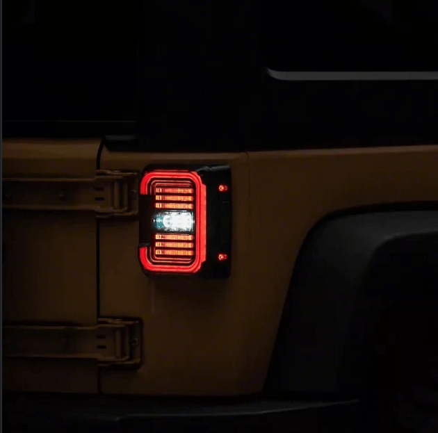 COPPIA FANALI POSTERIORI A LED JEEP WRANGLER JK - Autoricambi4x4