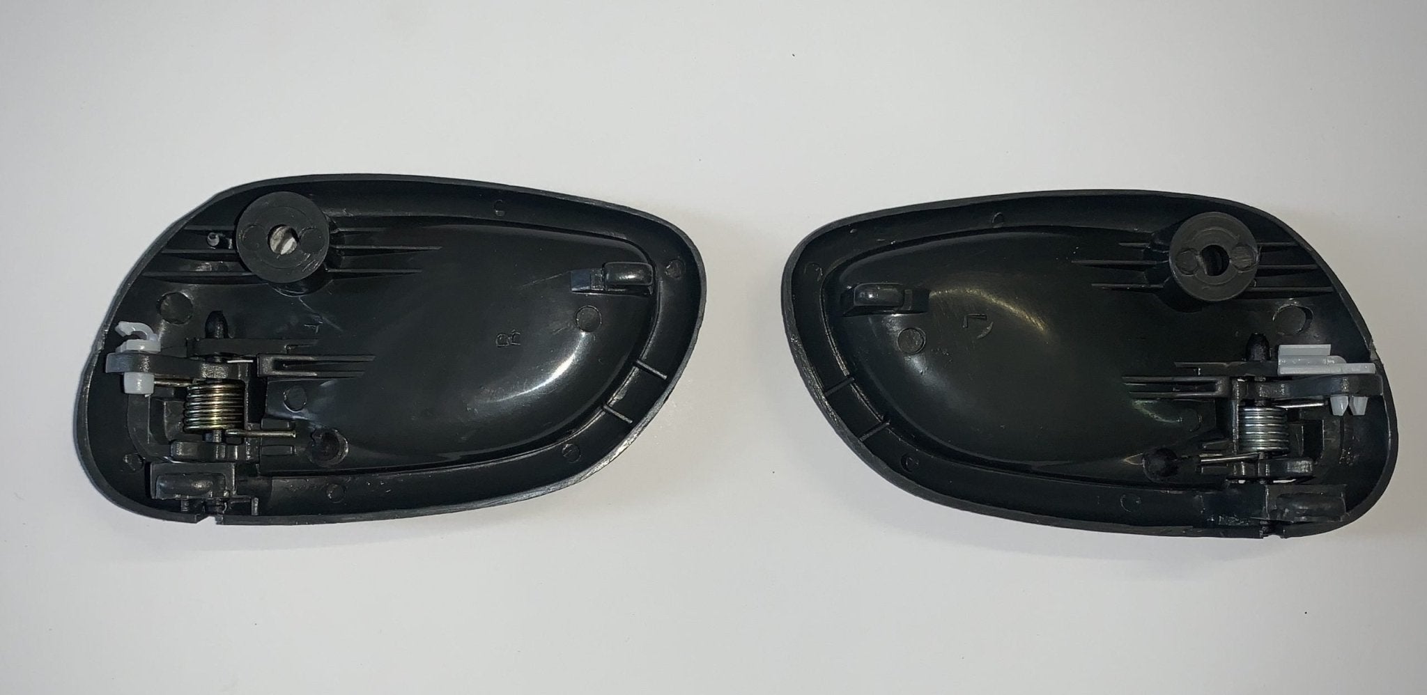 COPPIA MANIGLIE INTERNE ANTERIORE DESTRA E SINISTRA SUZUKI JIMNY - Autoricambi4x4