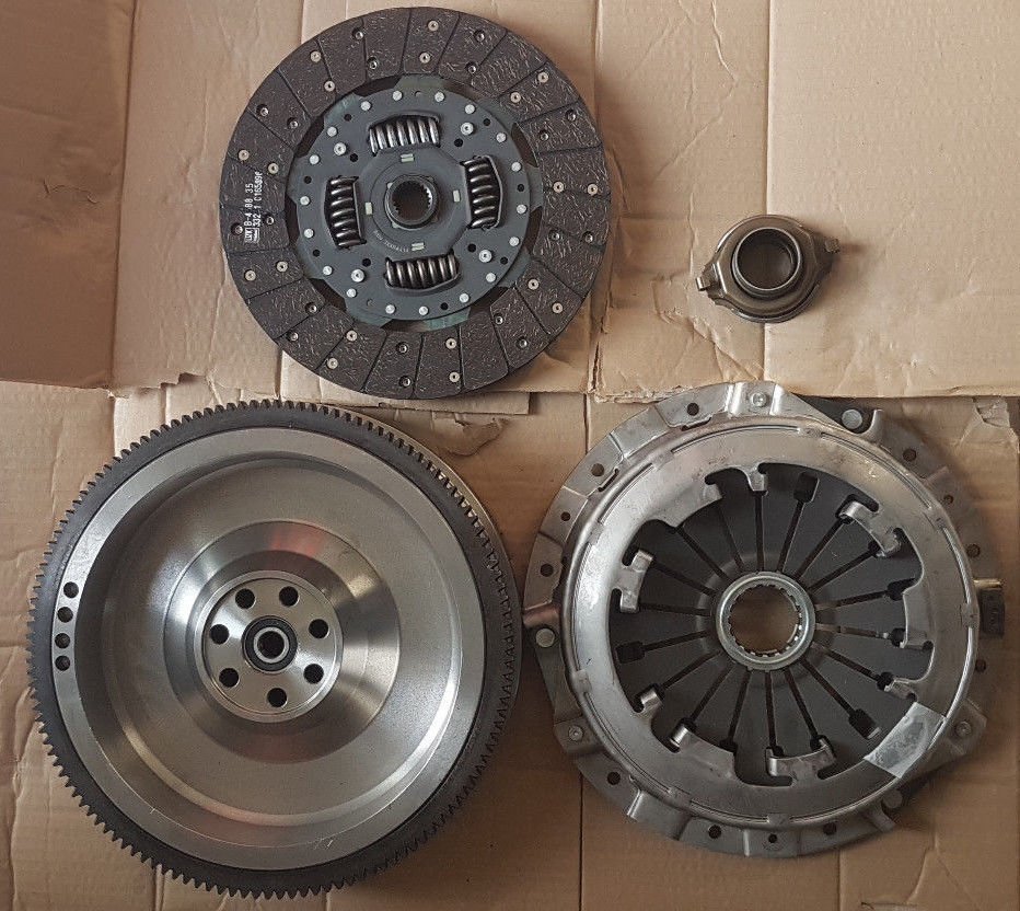 KIT FRIZIONE + VOLANO MONOMASSA MITSUBISHI PAJERO 3.200 (KIT 4 PEZZI) - Autoricambi4x4