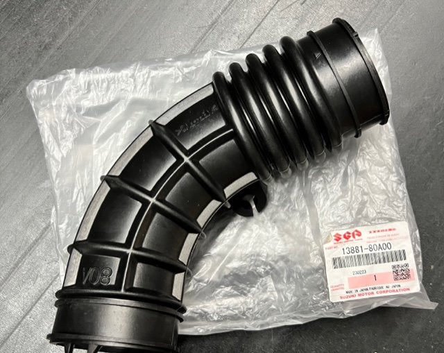 MANICOTTO ASPIRAZIONE/TUBO FILTRO ARIA SUZUKI JIMNY (ORIGINALE) - Autoricambi4x4