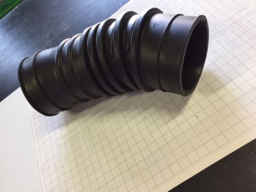 MANICOTTO / TUBO FILTRO ARIA TOYOTA LAND CRUISER KZJ90 / HILUX / 4 RUNNER 17881 - 67070 - Autoricambi4x4