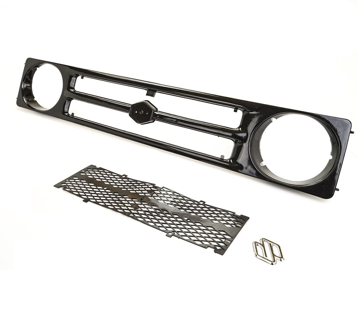 MASCHERINA COMPLETA DI GRIGLIA ED EMBLEMA SUZUKI SJ410/ SJ413/ SAMURAI/ SANTANA - Autoricambi4x4