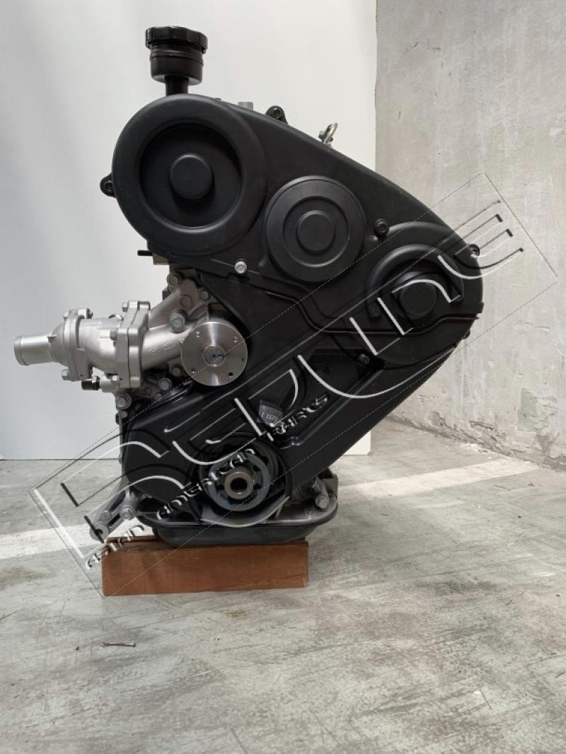 MOTORE SEMI COMPLETO MITSUBISHI PAJERO / MITSUBISHI L200 ORIGINALE HYUNDAY CODICE MOTORE: 4D56 / D4BH - Autoricambi4x4