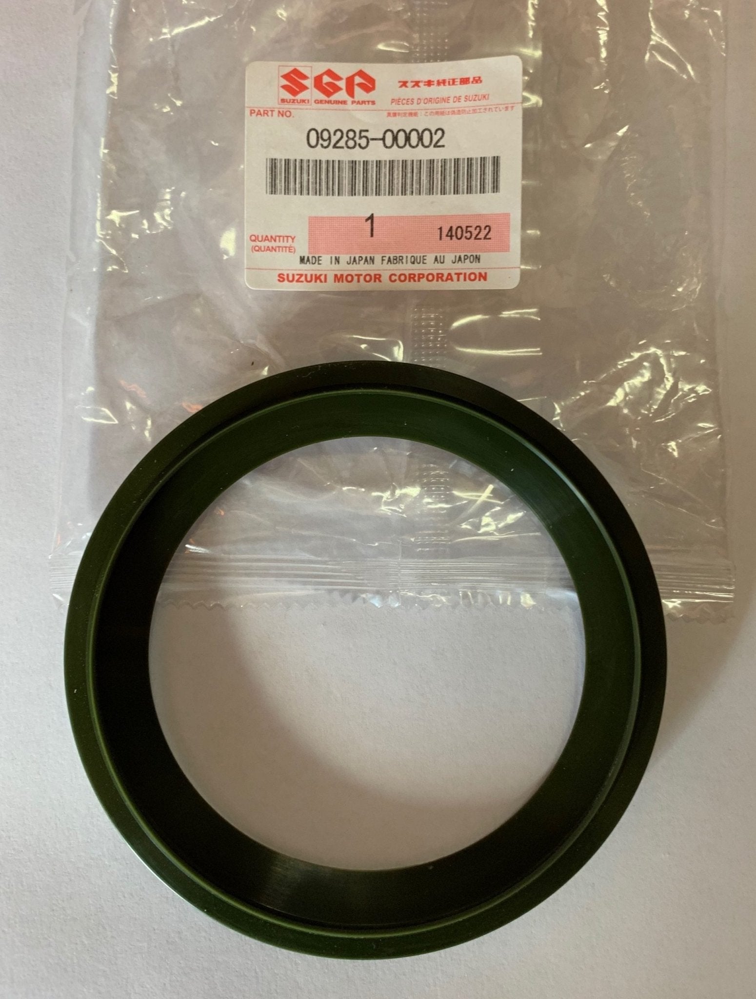 PARAOLIO PALLA RIDUTTORE/ PARAGRASSO BOCCIA STERZO MOZZO ANTERIORE SUZUKI (ORIGINALE) - Autoricambi4x4