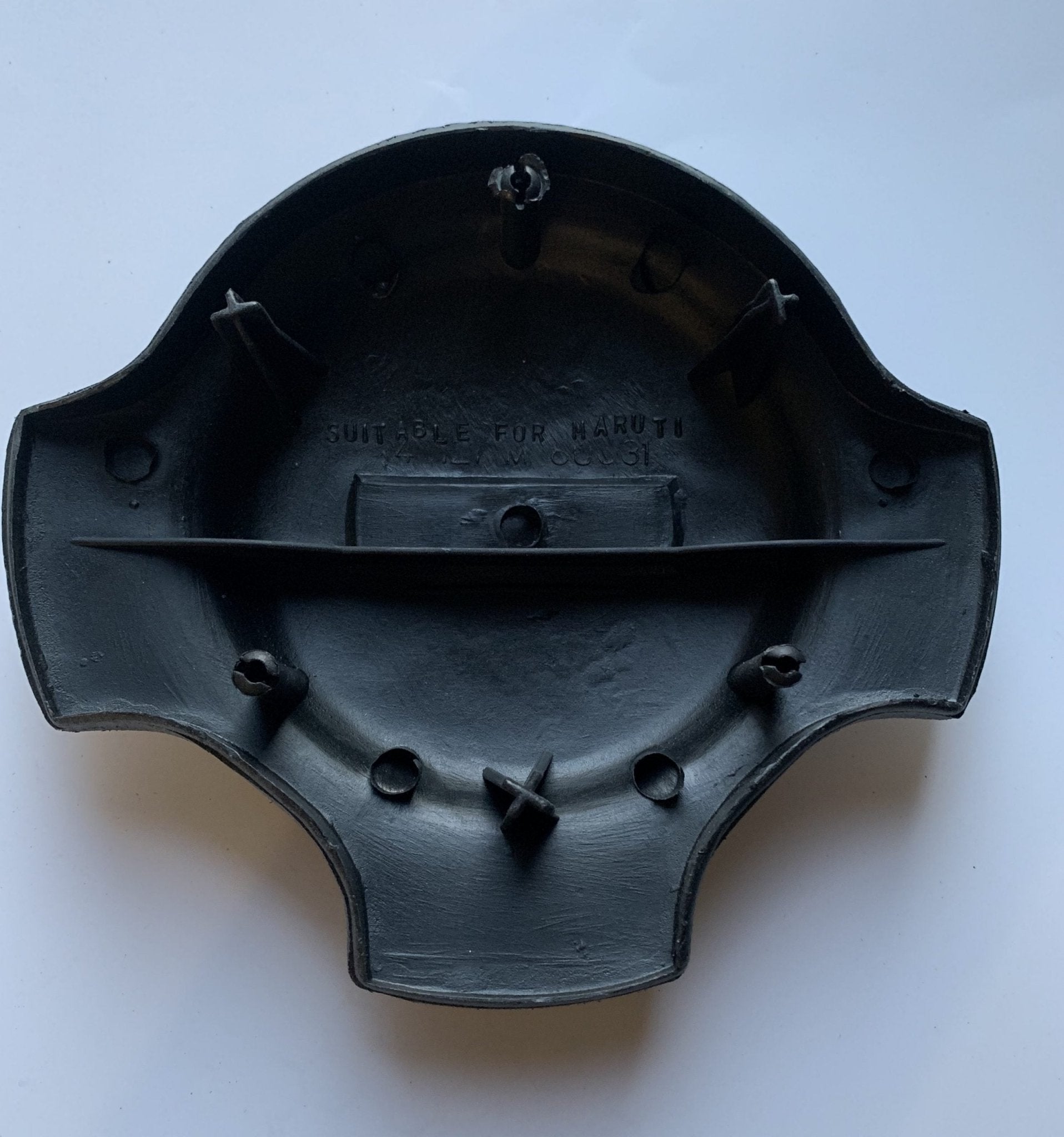 PULSANTE CLACSON/ COPERCHIO CENTRALE VOLANTE SUZUKI SJ410/ SJ413/ SAMURAI/ SANTANA - Autoricambi4x4