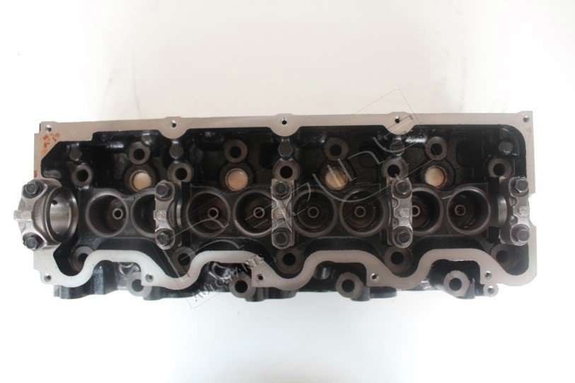 TESTATA MOTORE NUDA TOYOTA LAND CRUISER LJ70 II/ HILUX/ 4 RUNNER 2.5 TD Con scanalatura per l'olio (5 SUPPORTI) - Autoricambi4x4