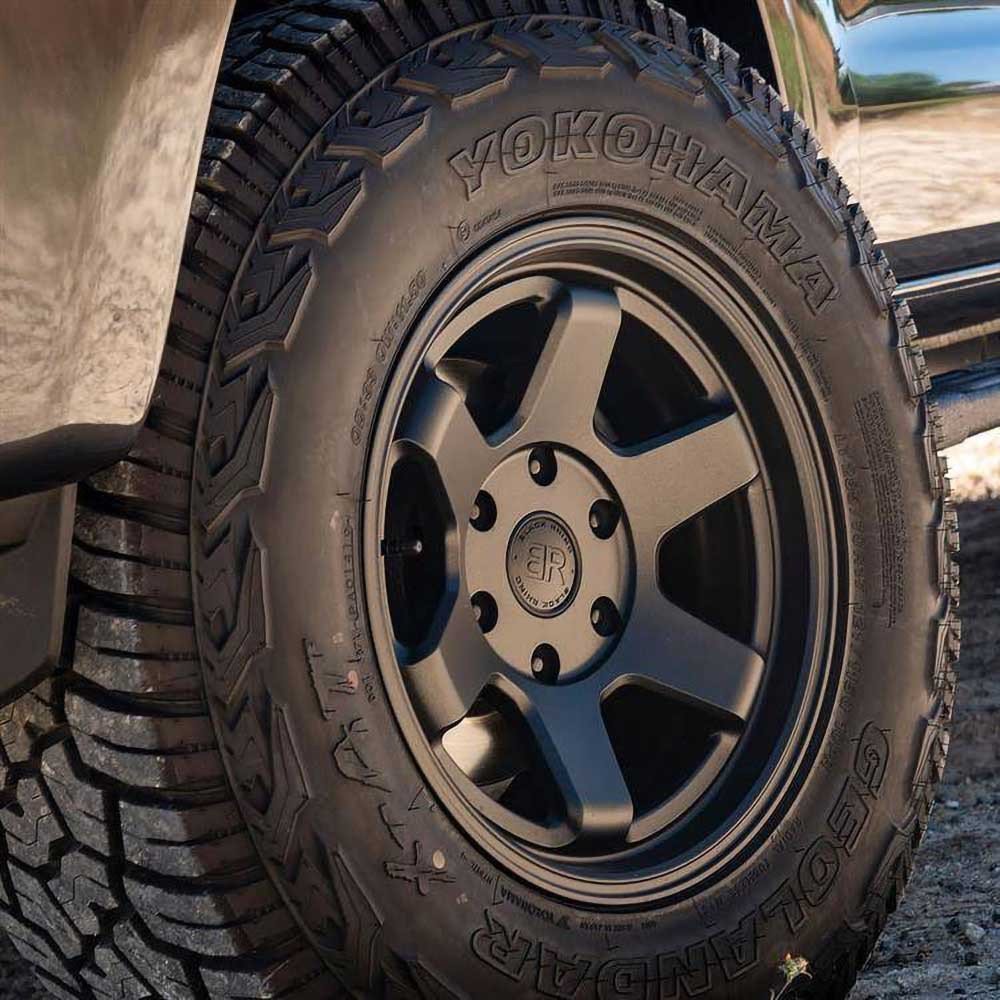 Cerchio in lega Gun Black Roku Black Rhino - Autoricambi4x4