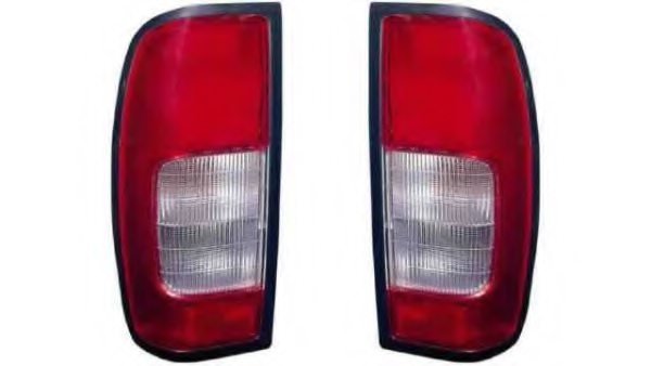 COPPIA FANALI POSTERIORI DESTRO E SINISTRO NISSAN KING CAB D22 DAL 1997 AL 2002 - Autoricambi4x4