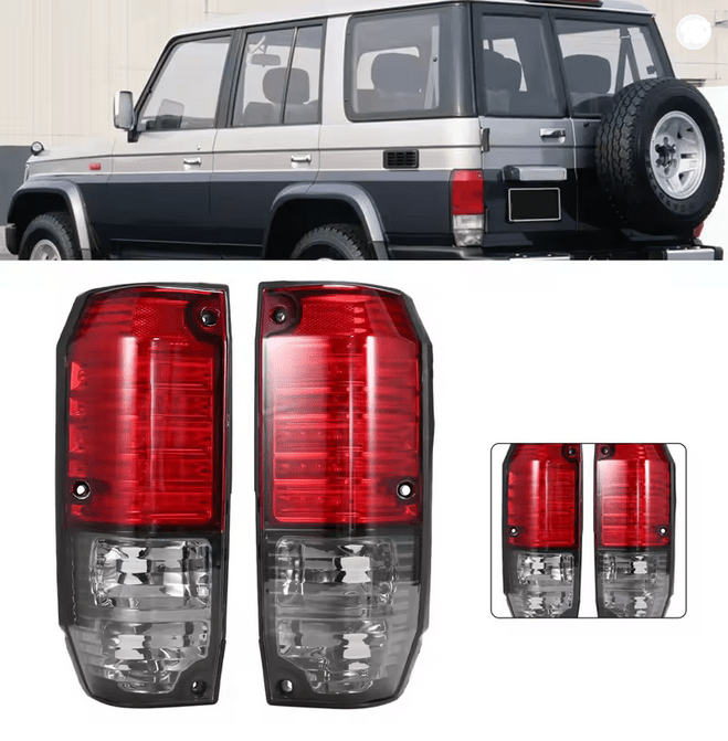 COPPIA FANALI POSTERIORI TOYOTA LAND CRUISER LJ70/ KZJ70/ BJ - Autoricambi4x4
