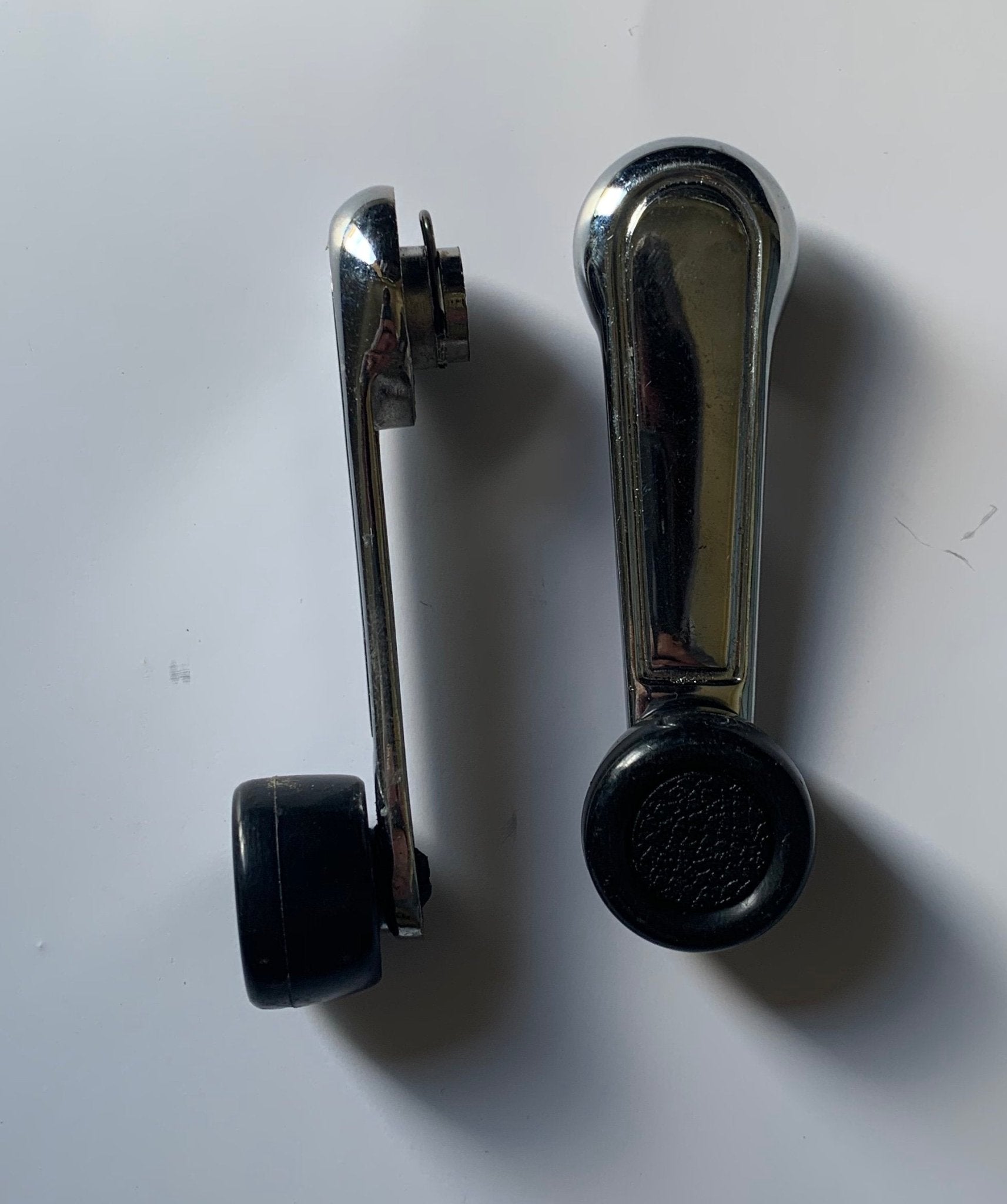 COPPIA MANIGLIE ALZAVETRO CROMATA DESTRA E SINISTRA SUZUKI SJ410/ SJ413 - Autoricambi4x4