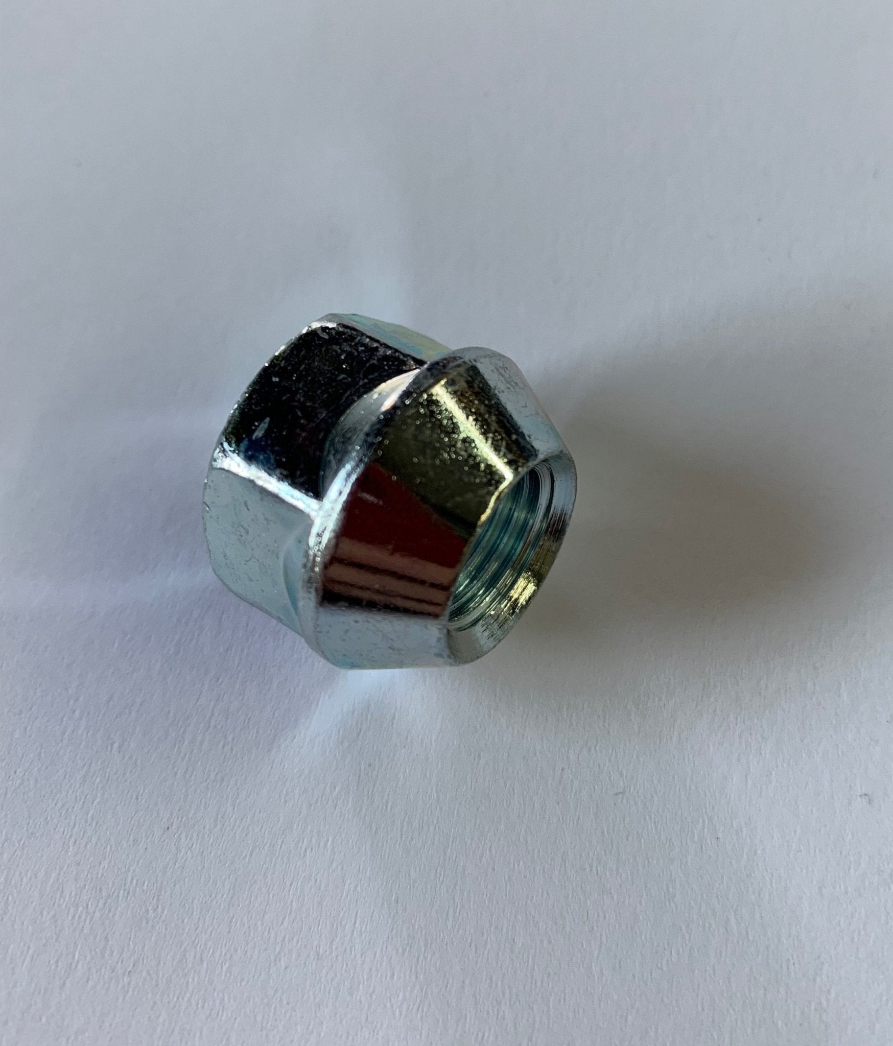 DADO RUOTA SUZUKI SJ410/ SJ413/ VITARA/ SAMURAI (ORIGINALE) - Autoricambi4x4