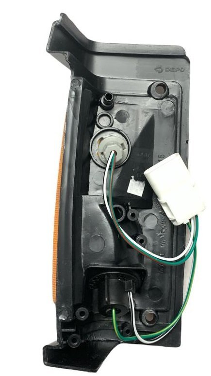 FANALE ANTERIORE DESTRO NISSAN KING CAB D21 - Autoricambi4x4