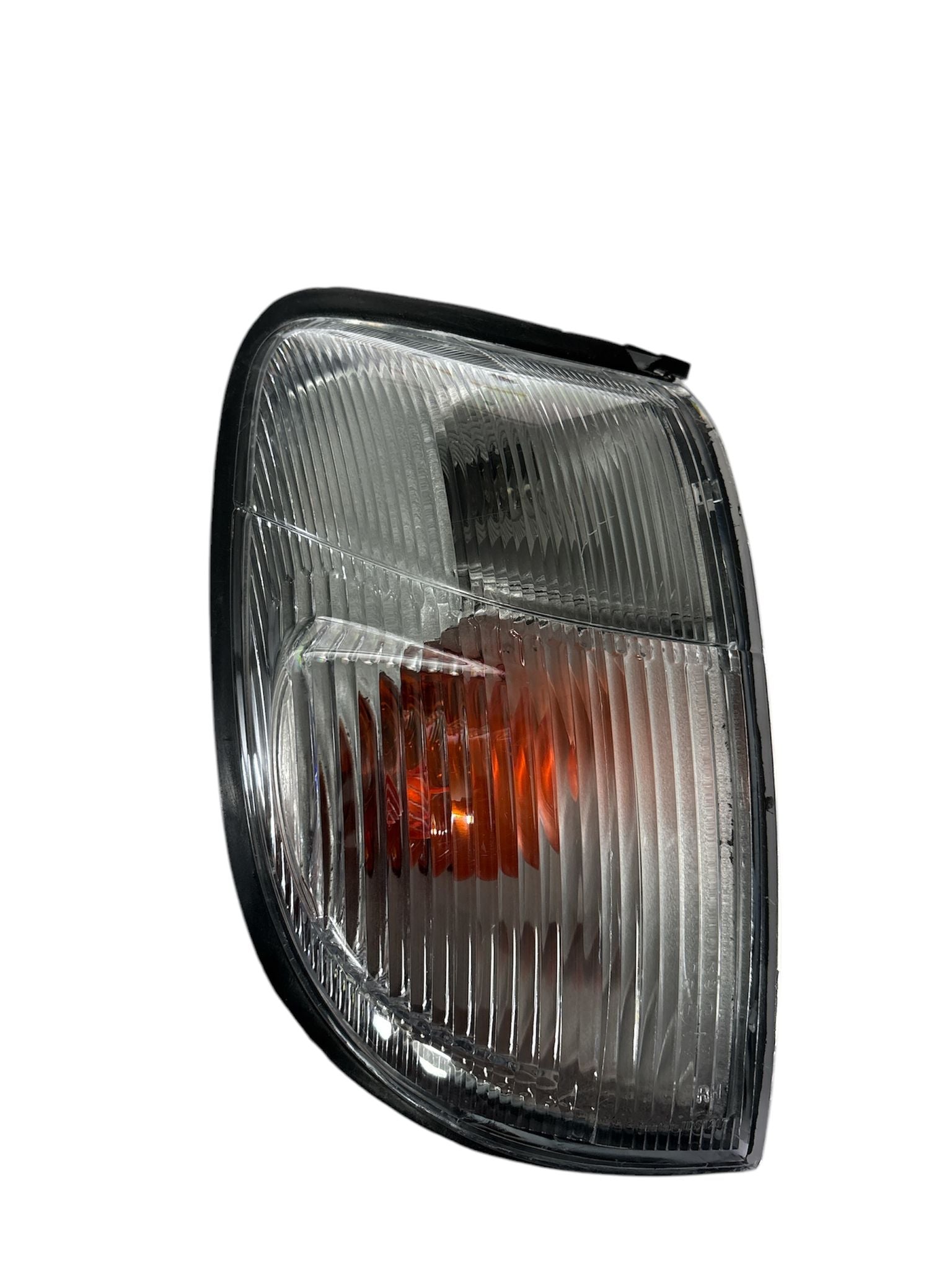 FANALE ANTERIORE DESTRO NISSAN KING CAB D22/ NAVARA D22 DAL 1998 AL 2001 - Autoricambi4x4