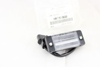 FANALE/ LUCE TARGA POSTERIORE MITSUBISHI L200 (ORIGINALE) - Autoricambi4x4