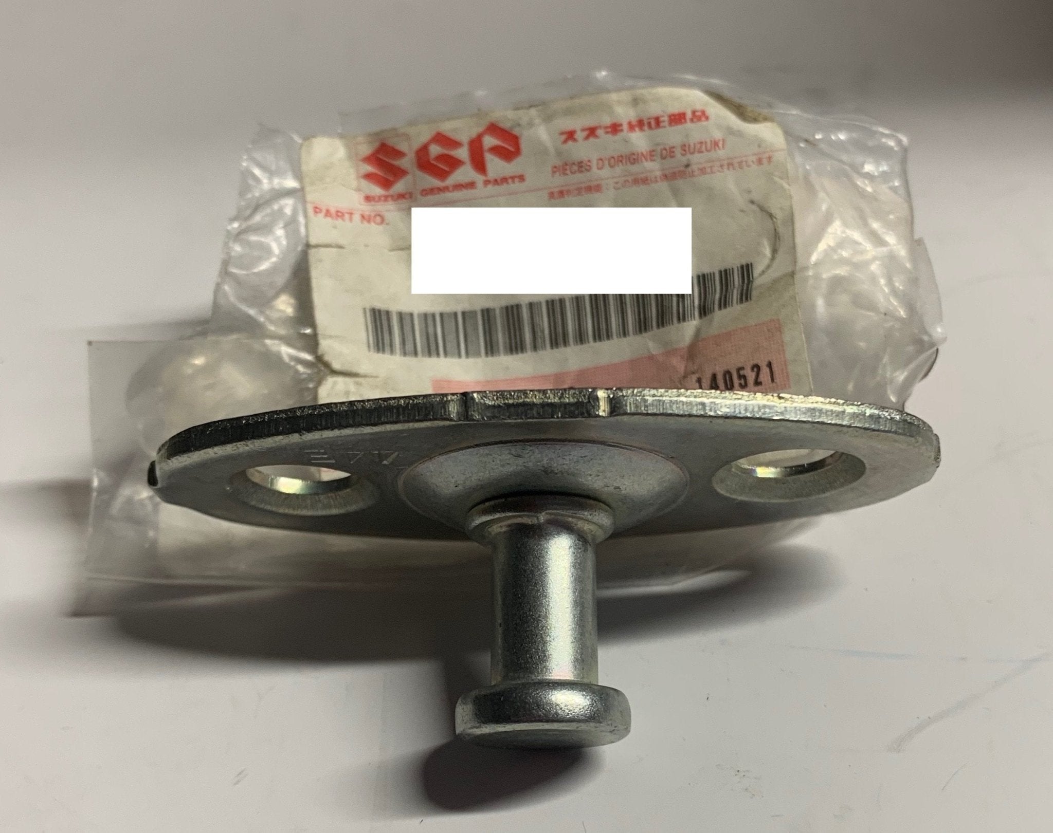 FERMO/ SCONTRINO CHIUSURA COFANO POSTERIORE SUZUKI (ORIGINALE) - Autoricambi4x4