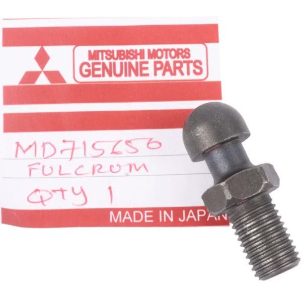 FULCRO FORCELLA FRIZIONE MITSUBISHI L200/ PAJERO (ORIGINALE) - Autoricambi4x4