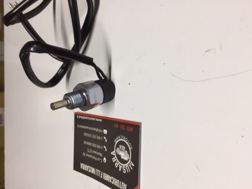 INTERRUTTORE LUCI RETROMARCIA MITSUBISHI - Autoricambi4x4