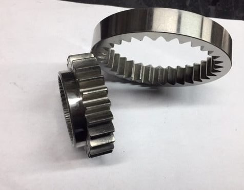 KIT INGRANAGGI POMPA OLIO TOYOTA LAND CRUISER LJ 70 - LJ 73 1°SERIE DAL 1985 AL 1990 (42 DENTI) - Autoricambi4x4