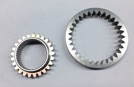 KIT INGRANAGGI POMPA OLIO TOYOTA LAND CRUISER LJ 70 - LJ 73 1°SERIE DAL 1985 AL 1990 (42 DENTI) - Autoricambi4x4