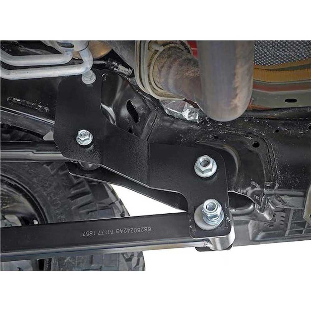 Kit rilocazione bracci di controllo anteriori Rough Country Lift 3,5" - Autoricambi4x4