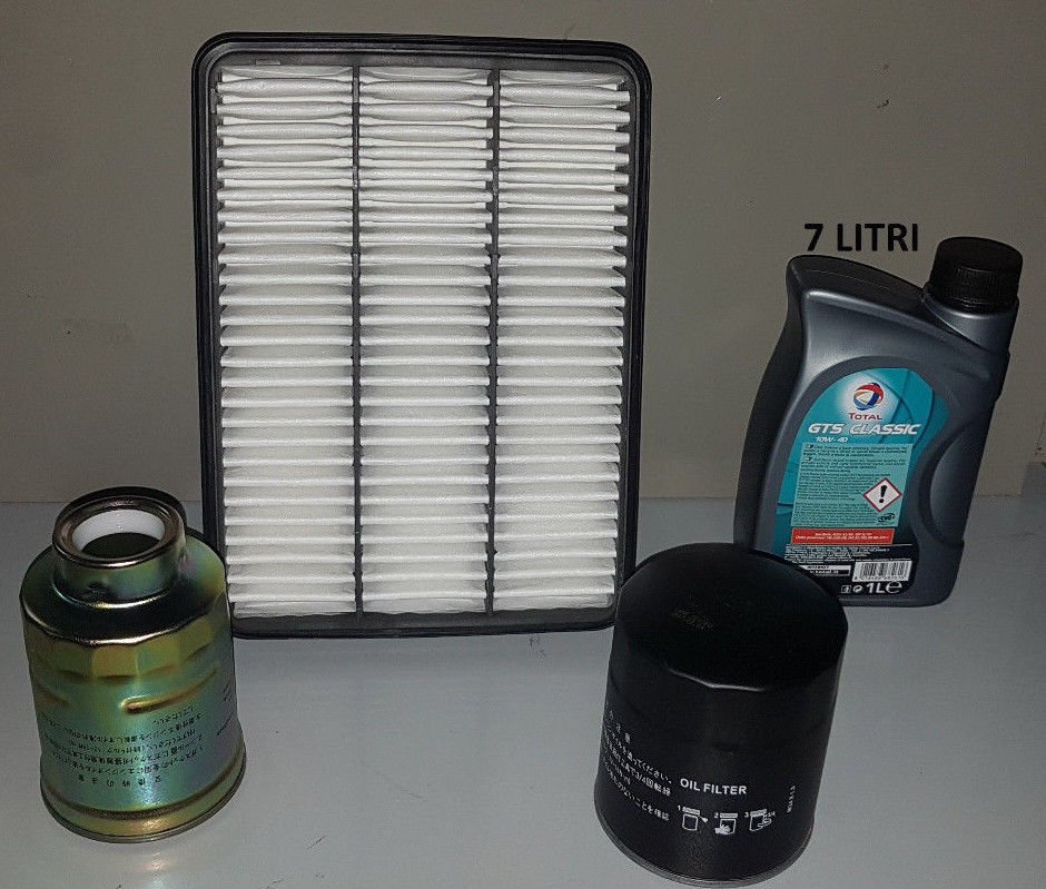 KIT TAGLIANDO 3 FILTRI+LITRI 7 TOTAL 10W40 TOYOTA LAND CRUISER (J12) 3.0 D - 4D DAL 2002 AL 2009 ( COD. MOTORE 1KD - FTV) - Autoricambi4x4