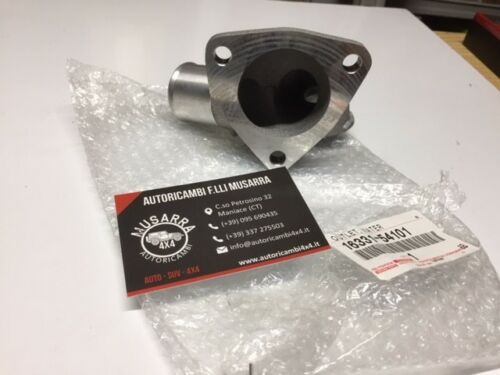 MANICOTTO ACQUA / BOCCHETTONE SUPERIORE VALVOLA TERMOSTATICA ACQUA RAFFREDDAMENTO MOTORE TOYOTA (ORIGINALE) - Autoricambi4x4