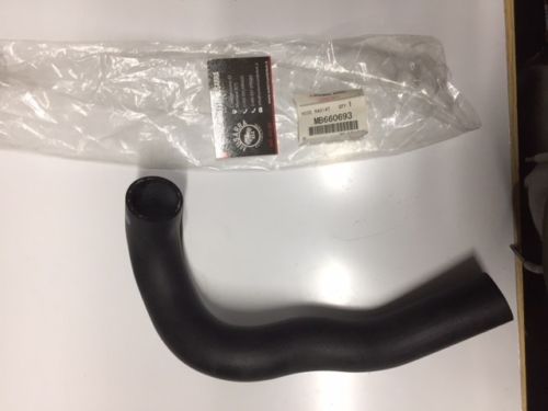 MANICOTTO INFERIORE RADIATORE MITSUBISHI PAJERO V20 (ORIGINALE) - Autoricambi4x4