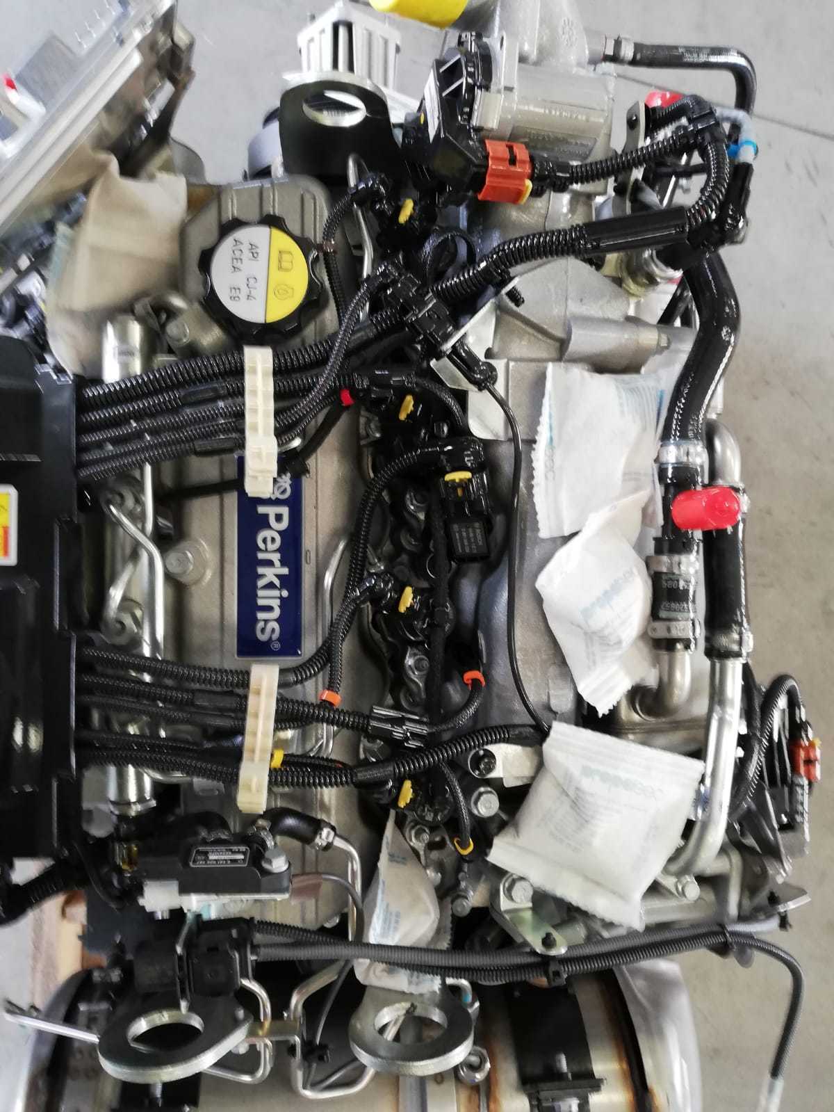 MOTORE NUOVO PERKINS 4 CILINDRI TURBO_ COMMORAIL CON CENTRALINA - Autoricambi4x4
