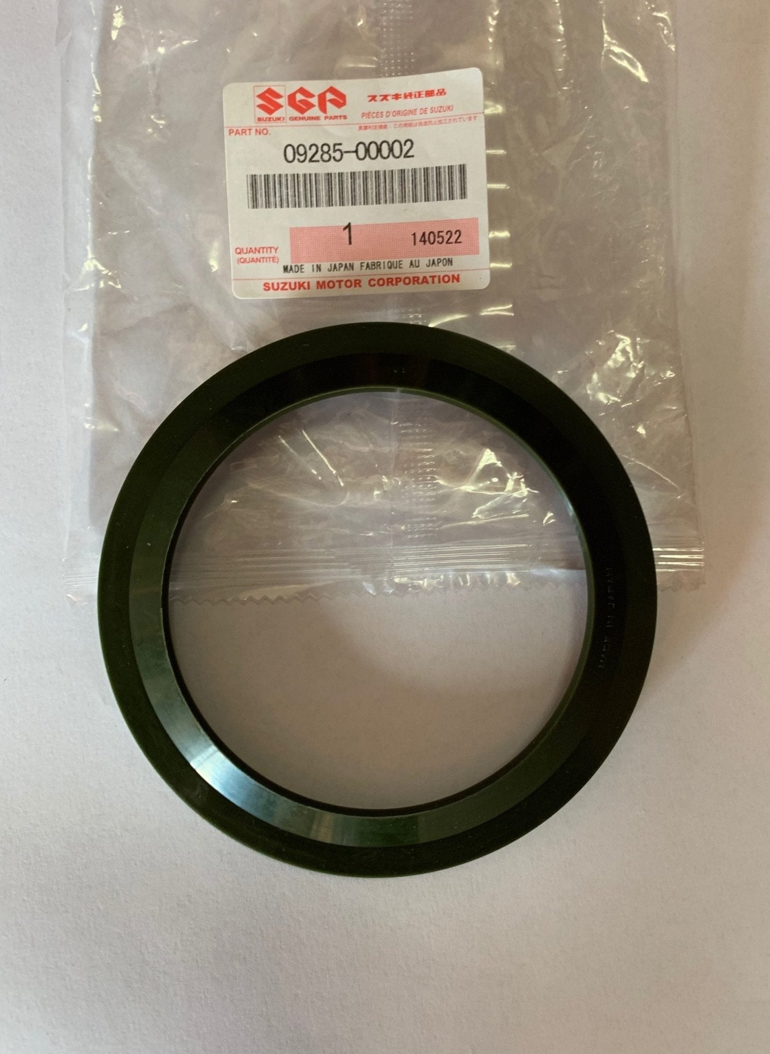 PARAOLIO PALLA RIDUTTORE/ PARAGRASSO BOCCIA STERZO MOZZO ANTERIORE SUZUKI (ORIGINALE) - Autoricambi4x4