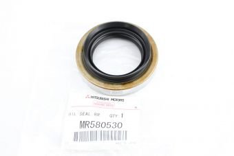 PARAOLIO PIGNONE CONICO DIFFERENZIALE POSTERIORE MITSUBISHI PAJERO 1° E 2° SERIE/ L200 (ORIGINALE) - Autoricambi4x4