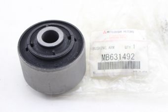 SILENTBLOCK PUNTONE MITSUBISHI PAJERO (ORIGINALE) - Autoricambi4x4