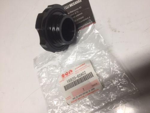 TAPPO OLIO MOTORE SUZUKI SJ410/ SJ413/ SANTANA/SAMURAI (ORIGINALE) - Autoricambi4x4