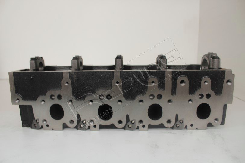 TESTATA MOTORE NUDA TOYOTA LAND CRUISER LJ70 II/ HILUX/ 4 RUNNER 2.5 TD Con scanalatura per l'olio (5 SUPPORTI) - Autoricambi4x4